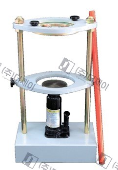 유압식 시료 추출기